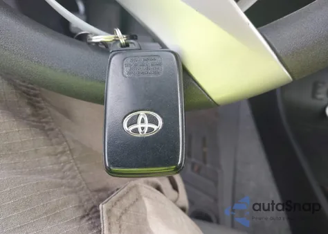 2013 Toyota Prius Plug-In z USA, uszkodzony, nr VIN JTDKN3DP8D3042522